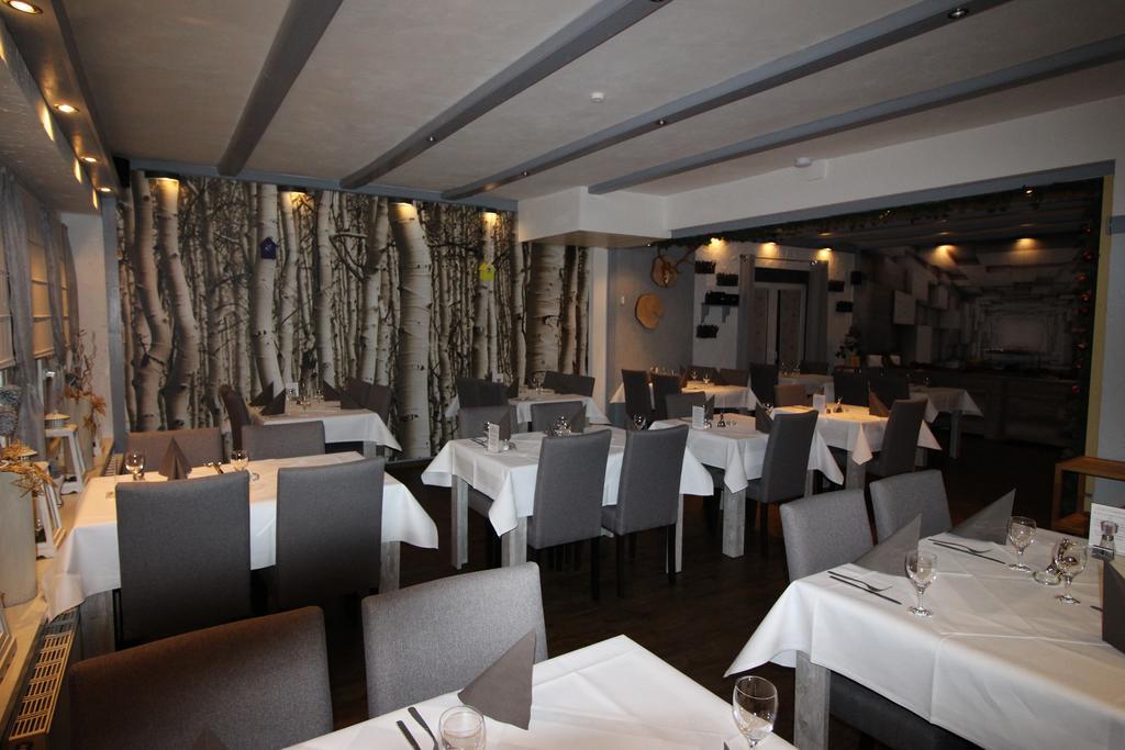 Отель Restaurant Jaegerhof 3*
